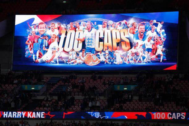 开云平台登录-凯恩百场里程碑梅开二度！球员支持扶正临时主帅？