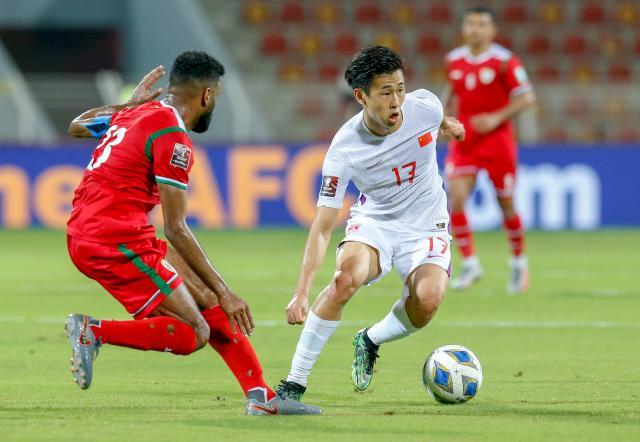 【国足观察】让人绝望的生产关系 不悔改还会添大堵