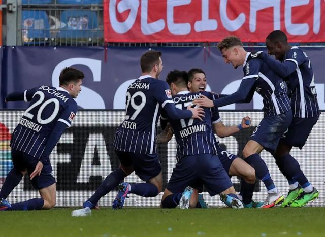 kaiyun体育-拜仁济贫成瘾纳帅揽责，半季内2次溃败要拉响警报